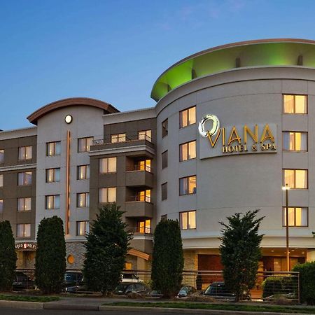 Viana Hotel And Spa, Trademark Collection By Wyndham Westbury Exterior photo